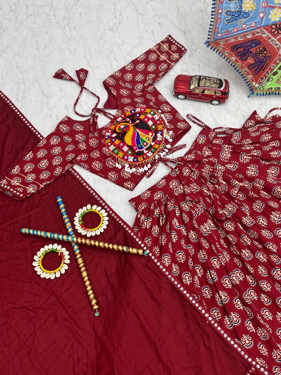 Tapi-256 maroon