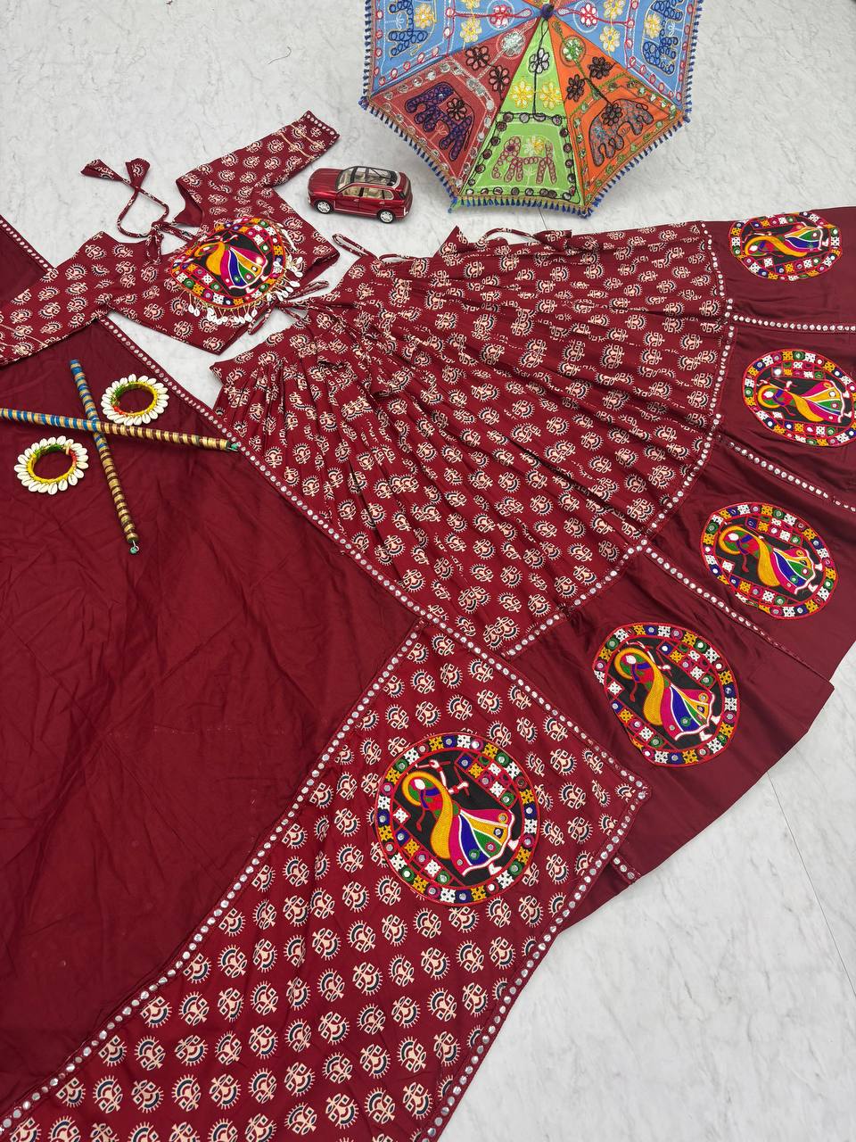 Tapi-256 maroon