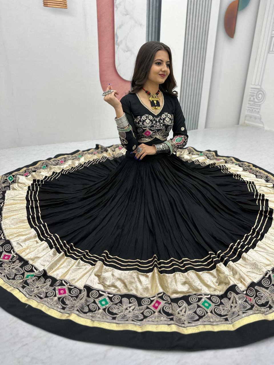 Tapi-252 Black